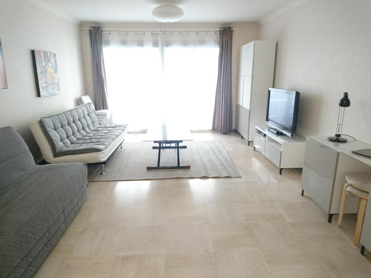 One-Bedroom Apartment Near The Beach And The Old Town Antibes Zewnętrze zdjęcie